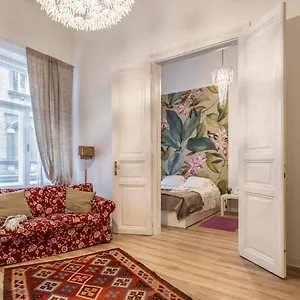 Casa Iaia , Budapest Hungary