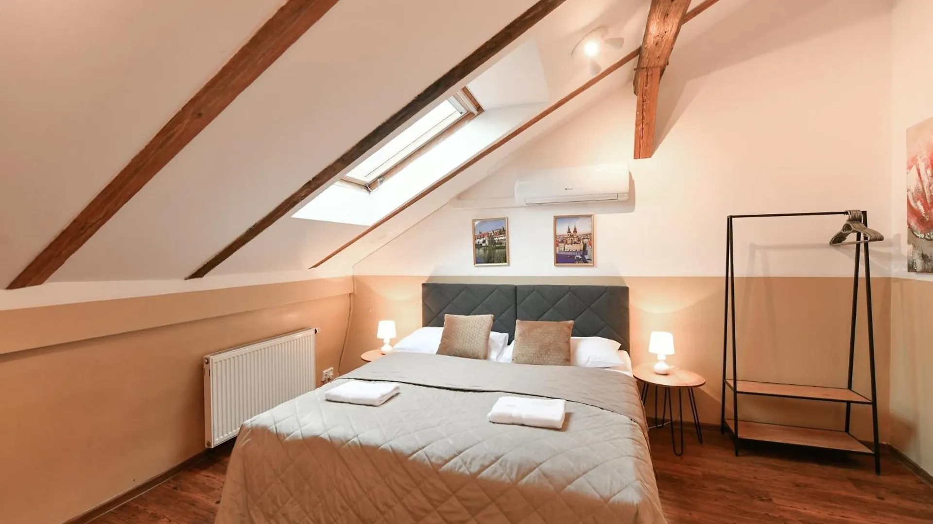 Amazing Charles Bridge Apartment Prague Czech Republic
