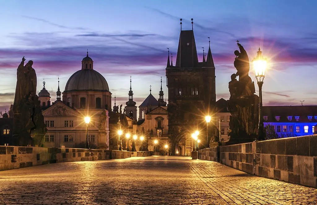 Amazing Charles Bridge Apartment Prague